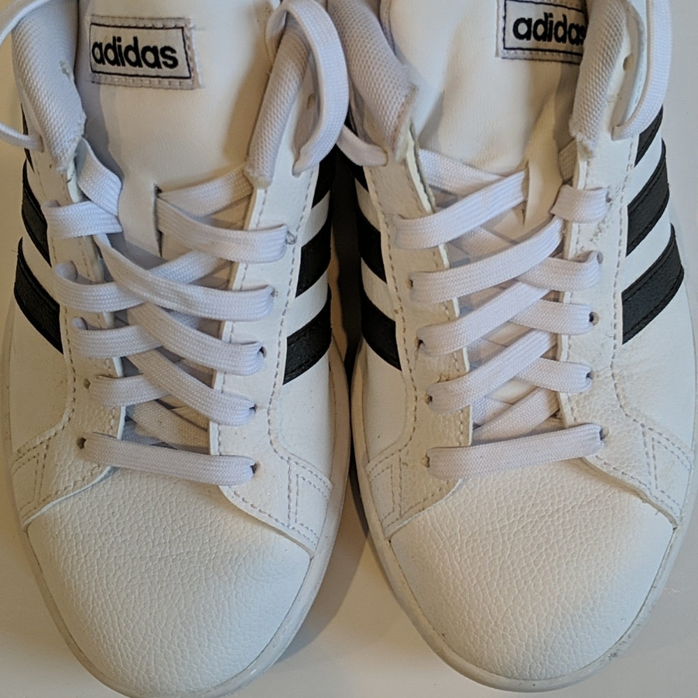 Adidas Cloudfoam Court Shoe Size 7 - Picture 2 of 6